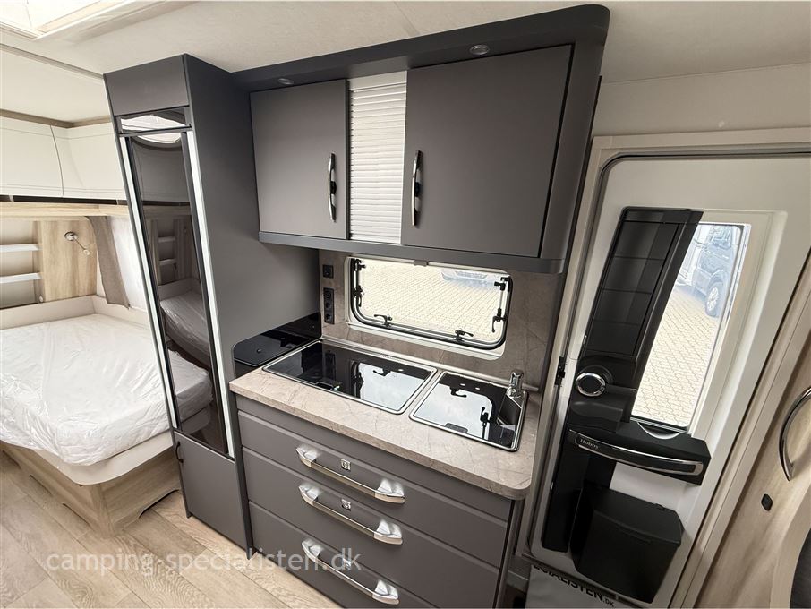 Hobby De Luxe 495 UL